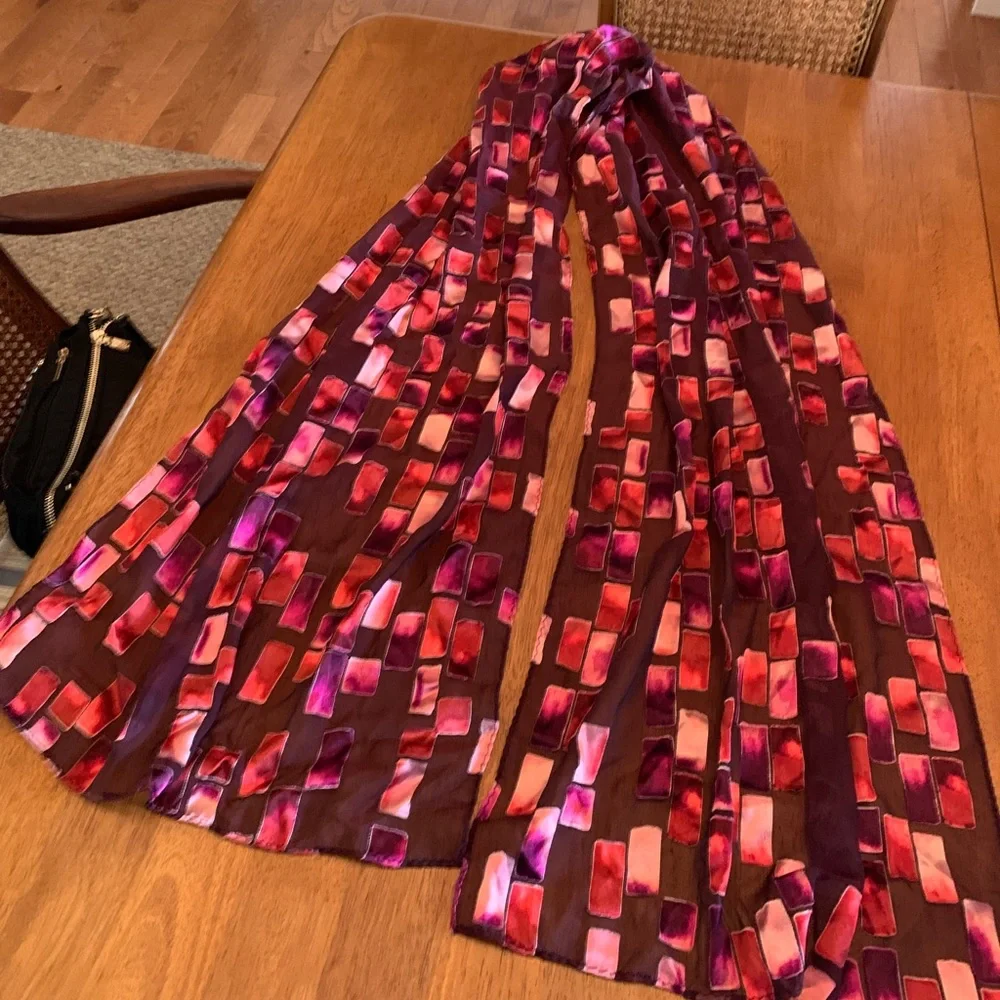 Beautiful Scarf - Picture 1 of 5